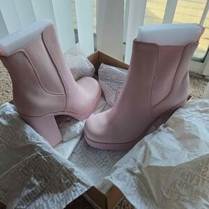 Steve Madden Blush Heeled Boots